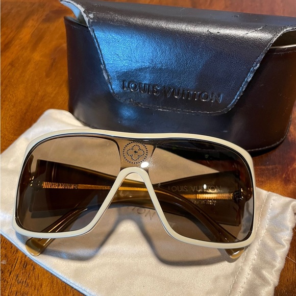 LOUIS VUITTON Sunglasses - Z0173W - Picture 3 of 4